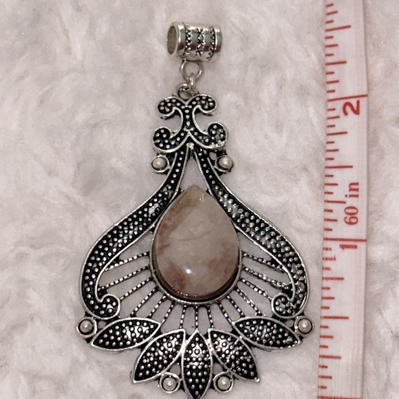Sunstone on intricate design pendant (Sterling silver overlay) - Picture 6 of 6